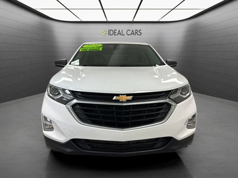 Used 2021 Chevrolet Equinox LS FWD image 2