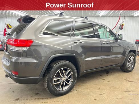 Used 2017 Jeep Grand Cherokee Limited image 5
