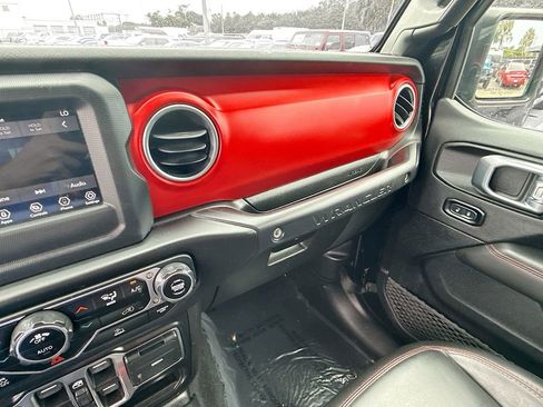 Used 2021 Jeep Wrangler Unlimited Rubicon image 23