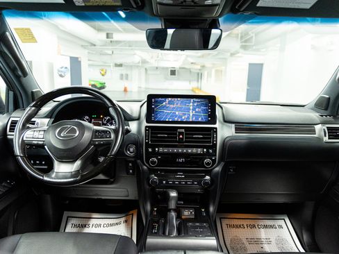 Used 2022 Lexus GX 460 Premium w/ Premium Package AWD/4WD image 29