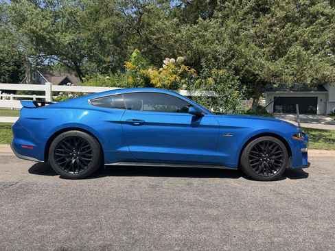 Used 2019 Ford Mustang GT Premium w/ GT Performance Package RWD image 25