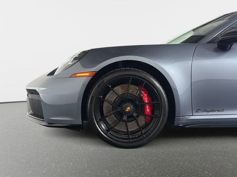 Used 2026 Porsche 911 Carrera GTS w/ Premium Package RWD image 20