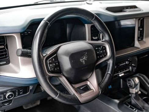 Used 2024 Ford Bronco Outer Banks AWD/4WD image 18