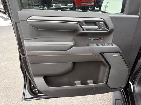 Used 2022 GMC Sierra 1500 AT4 w/ AT4 Premium Package image 3