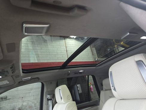 Certified 2025 Cadillac Escalade Sport Platinum w/ LPO, ONYX Package image 31