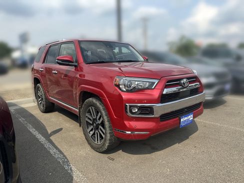 Used 2022 Toyota 4Runner Limited AWD/4WD image 2