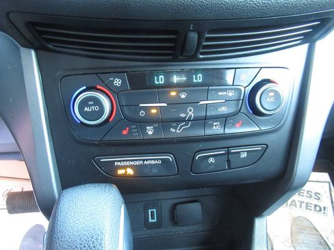 Used 2018 Ford Escape SE AWD/4WD image 17