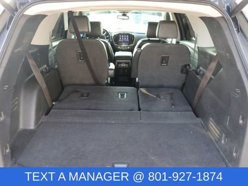 Used 2021 Chevrolet Traverse RS image 13