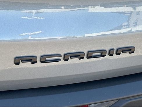 Used 2024 GMC Acadia Elevation w/ Luxury Package FWD image 15