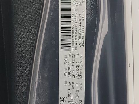 Used 2016 Jeep Wrangler Unlimited Rubicon w/ Connectivity Group image 33