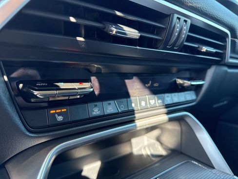 Used 2024 MAZDA CX-90 3.3 Turbo w/ Preferred Plus image 25