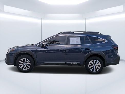 Certified 2025 Subaru Outback Premium AWD/4WD image 6