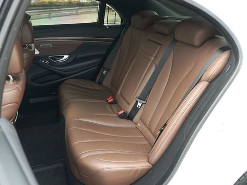 Used 2015 Mercedes-Benz S 550 4MATIC Sedan image 38
