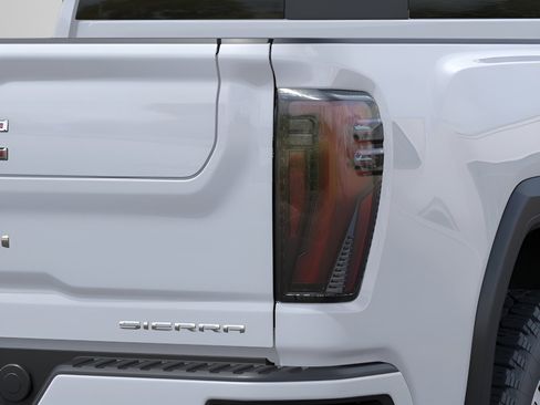 New 2026 GMC Sierra 2500 Denali w/ Denali Reserve Package AWD/4WD image 11