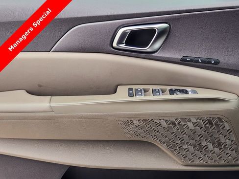 New 2026 Kia Carnival EX FWD image 16