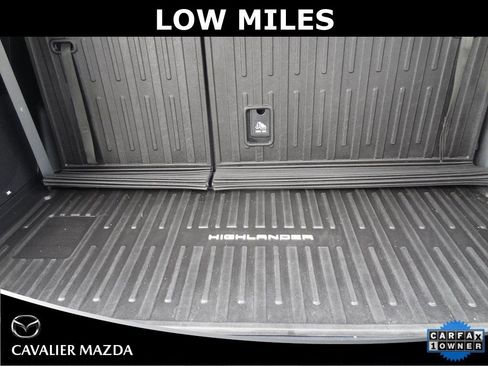 Used 2022 Toyota Highlander Limited image 18