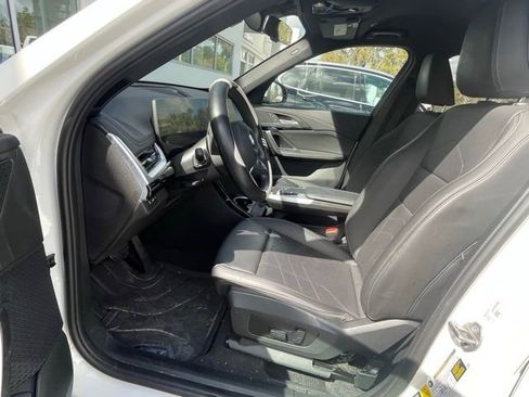 Used 2023 BMW X1 xDrive28i w/ Convenience Package image 5