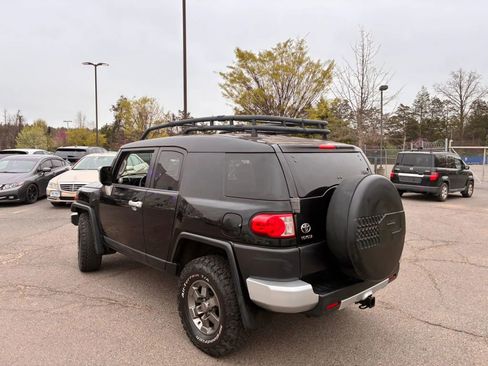 Used 2007 Toyota FJ Cruiser 4WD image 9