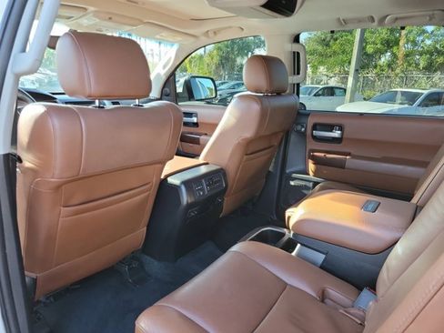 Used 2015 Toyota Sequoia Platinum image 11