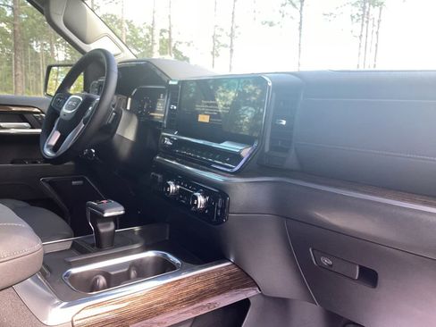 New 2026 GMC Sierra 1500 Elevation w/ Elevation Premium Package AWD/4WD image 27