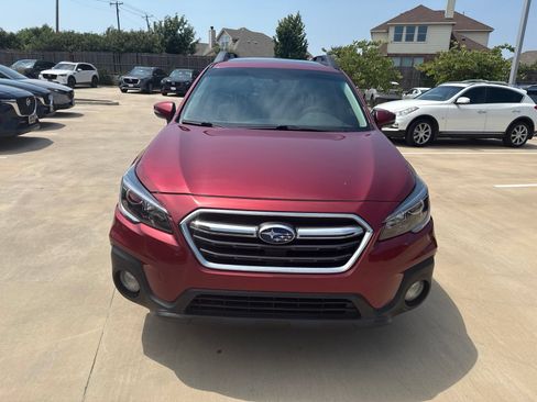 Used 2018 Subaru Outback 2.5i Limited AWD/4WD image 2