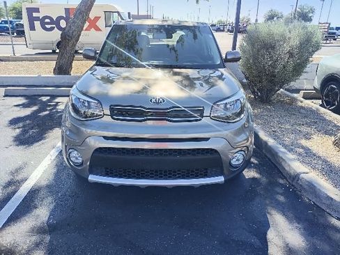 Used 2018 Kia Soul + FWD image 16