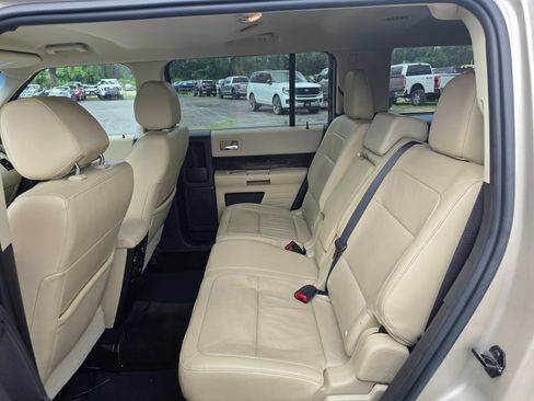 Used 2017 Ford Flex Limited w/ Equipment Group 301A FWD image 10
