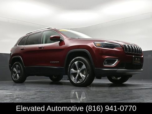 Used 2019 Jeep Cherokee Limited w/ Technology Group image 30