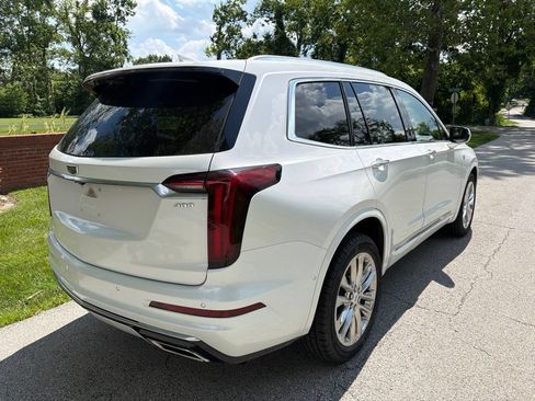 Used 2021 Cadillac XT6 Premium Luxury AWD/4WD image 10