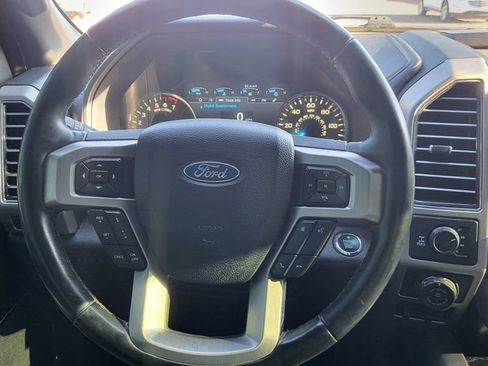 Used 2019 Ford F150 Platinum w/ Equipment Group 701A Luxury AWD/4WD image 29