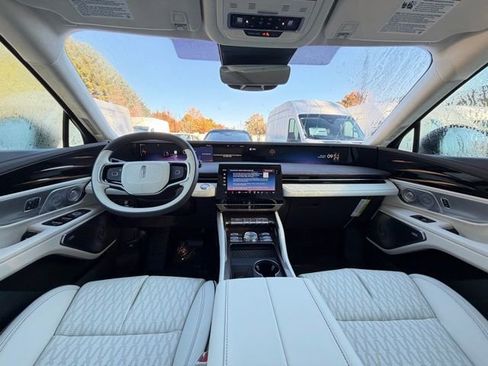 New 2026 Lincoln Nautilus Black Label image 10