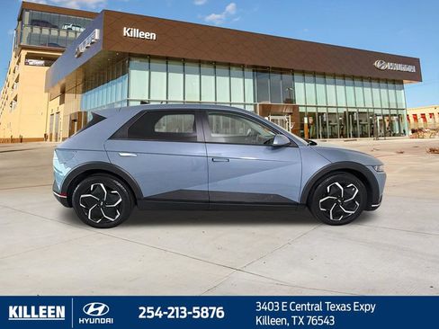 Used 2024 Hyundai Ioniq 5 SE RWD image 9
