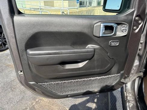 Used 2021 Jeep Wrangler Unlimited Sport AWD/4WD image 8