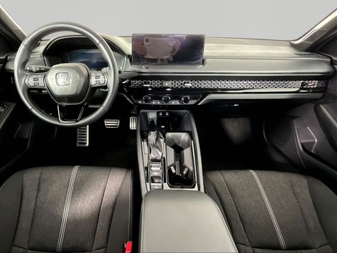 Used 2025 Honda Accord Sport image 7