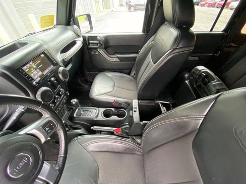 Used 2018 Jeep Wrangler Unlimited Sport AWD/4WD image 52