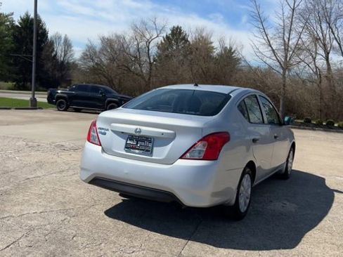 Used 2019 Nissan Versa S image 8