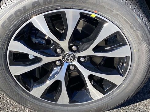 New 2026 Toyota Grand Highlander AWD Hybrid image 5