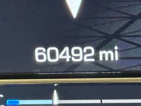 Used 2023 GMC Yukon XL SLT w/ SLT Luxury Package image 24