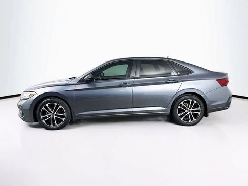 Used 2024 Volkswagen Jetta Sport FWD image 3