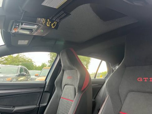 New 2025 Volkswagen GTI SE image 9