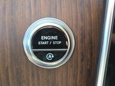 Used 2024 Mercedes-Benz C 300 Sedan image 30