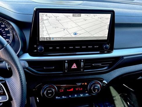 Used 2024 Kia Forte GT-Line image 18