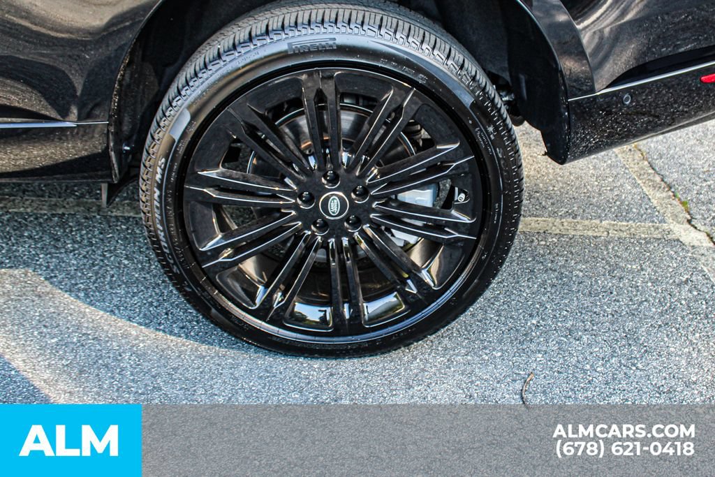 Used 2025 Land Rover Range Rover Long Wheelbase SE AWD/4WD image 15