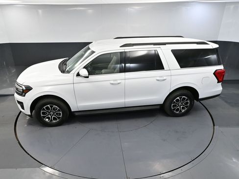Used 2024 Ford Expedition Max XLT image 63
