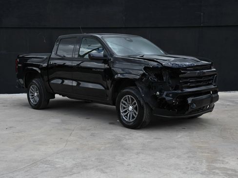 Used 2024 Chevrolet Colorado LT w/ LT Convenience Package AWD/4WD image 2