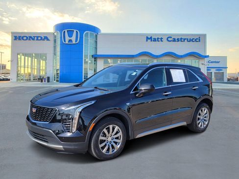 Used 2019 Cadillac XT4 Premium Luxury AWD/4WD image 2