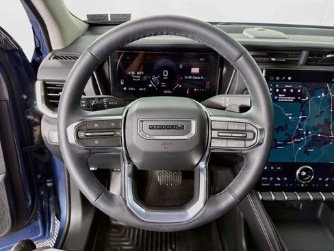 Used 2026 GMC Terrain Denali AWD/4WD image 3