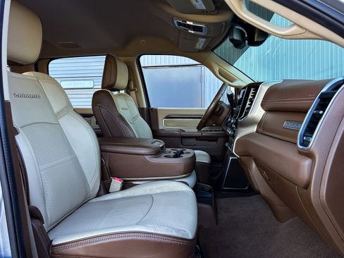 Used 2022 RAM 3500 Laramie image 31