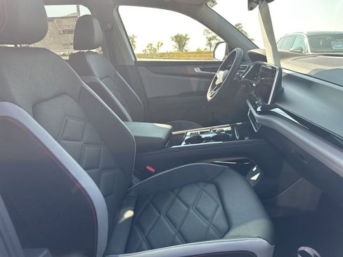 New 2026 Volkswagen Atlas Peak Edition image 42