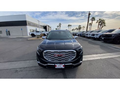Used 2020 GMC Terrain Denali w/ Denali Premium Package image 3